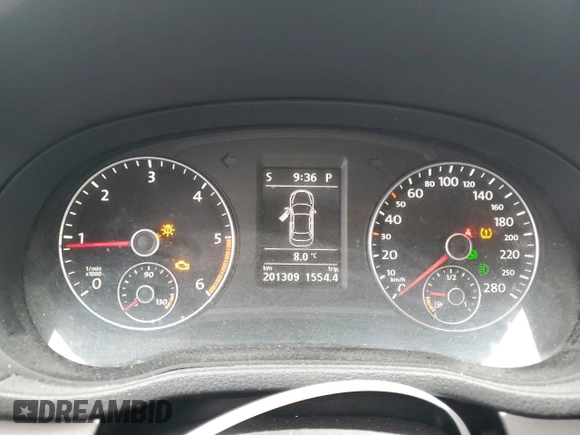 2014 Volkswagen Passat with VIN 1VWAN7A37EC086546, listed as a Copart auction lot 57513595 with 201,309 mi miles and Clean title. Bid and sale history available at DreamBid. Image 9.