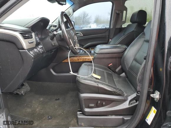 2015 GMC Yukon XL Denali with VIN 1GKS2JKJ6FR592902, listed as a Copart auction lot 52459495 with 226,748 mi miles and Clean Title. Bid and sale history available at carsss.com. Image 7.