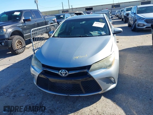 2015 Toyota Camry XLE z VIN 4T1BF1FK5FU891261, wystawiony jako IAAI lot #41262797 z przebiegiem 149 271 mil mil oraz . Historia ofert i sprzedaży dostępna na DreamBid. Obrazek 12.