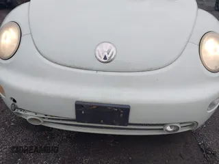 2002 Volkswagen Beetle GLS с VIN 3VWCK21C62M457825, выставлен на аукционе IAAI как лот 42284650 с пробегом 86 368 миль миль и . История ставок и продаж доступна на DreamBid. Изображение 6.