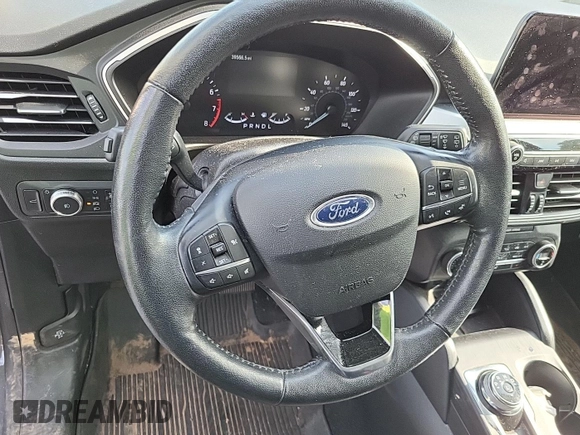 2020 Ford Escape SEL with VIN 1FMCU0H66LUB14443, listed as a IAAI auction lot 42622679 with 39,566 mi miles and . Bid and sale history available at DreamBid. Image 25.