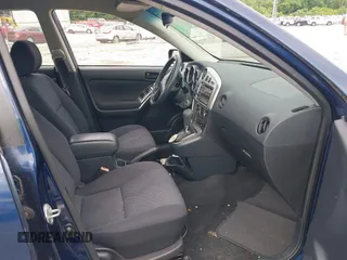 2003 Pontiac Vibe z VIN 5Y2SL62893Z446427, wystawiony jako IAAI lot #42466998 z przebiegiem 184 915 mil mil oraz . Historia ofert i sprzedaży dostępna na DreamBid. Obrazek 5.