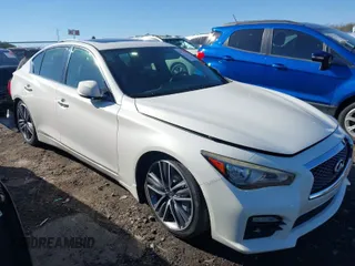 2015 Infiniti Q50 with VIN JN1BV7ARXFM390013, listed as a IAAI auction lot 41767784 with 175,739 mi miles. Bid and sale history available at carsss.com. Image 1.