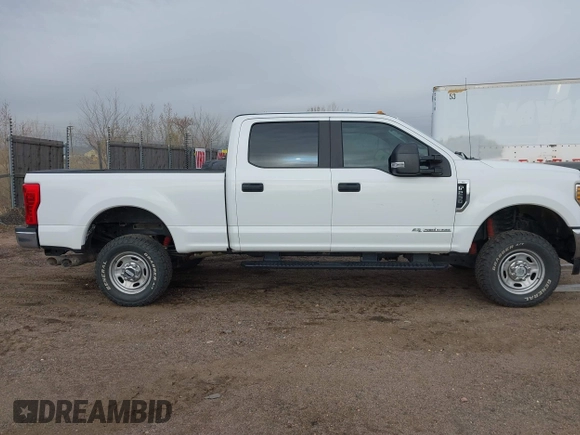 2018 Ford Super Duty F-250 SRW XL with VIN 1FT7W2BTXJEB32087, listed as a IAAI auction lot 41947573 with 188,909 mi miles. Bid and sale history available at carsss.com. Image 13.