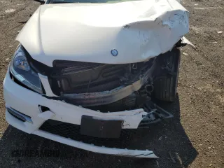 2015 Mercedes-Benz C 250 with VIN WDDGJ4HB0FG389236, listed as a Copart auction lot 58976105 with 93,291 mi miles and Salvage title. Bid and sale history available at DreamBid. Image 11.