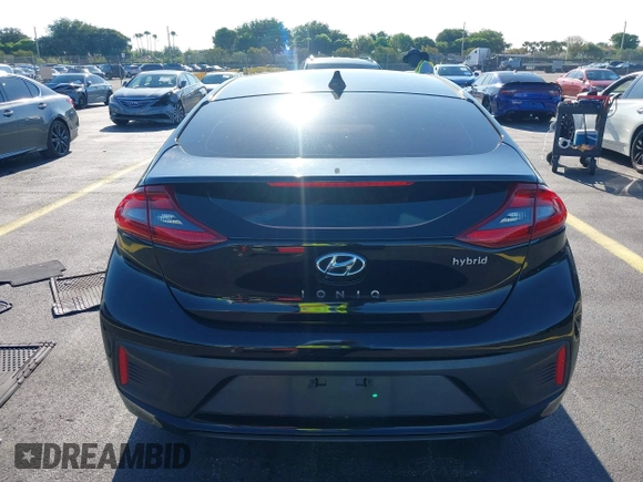 2019 Hyundai Ioniq SEL z VIN KMHC75LC3KU105621, wystawiony jako IAAI lot #42260425 z przebiegiem 58 668 mil mil oraz . Historia ofert i sprzedaży dostępna na DreamBid. Obrazek 17.