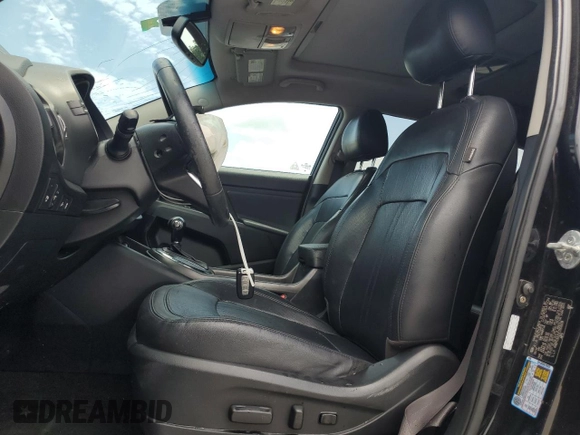 2012 Kia Sportage EX with VIN KNDPC3A21C7303209, listed as a Copart auction lot 58733605 with 189,587 mi miles and Salvage title. Bid and sale history available at DreamBid. Image 7.