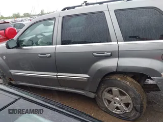 2007 Jeep Grand Cherokee Limited with VIN 1J8HR58P27C604125, listed as a IAAI auction lot 42636591 with 175,597 mi miles and . Bid and sale history available at DreamBid. Image 14.