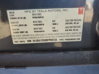2013 Tesla Model S with VIN 5YJSA1CG9DFP09733, listed as a Copart auction lot 87739005 with 88,163 mi miles and Salvage title. Bid and sale history available at DreamBid. Image 12.