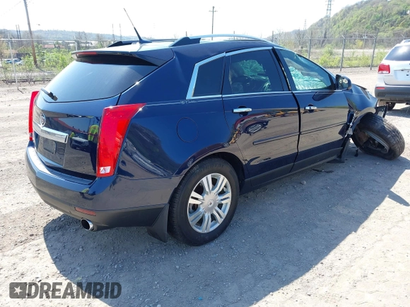 2011 Cadillac SRX Luxury Collection z VIN 3GYFNDEY5BS584936, wystawiony jako IAAI lot #42103176 z przebiegiem 141 647 mil mil oraz . Historia ofert i sprzedaży dostępna na DreamBid. Obrazek 4.
