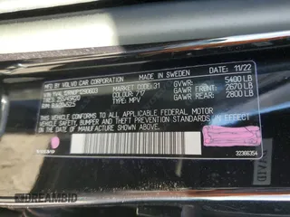 2023 Volvo XC60 Plus Bright Theme with VIN YV4L12RN0P1290603, listed as a Copart auction lot 84247784 with 13,016 mi miles and Salvage Title. Bid and sale history available at carsss.com. Image 13.