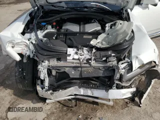 2022 Rolls-Royce Cullinan z VIN SLATV4C09NU210833, wystawiony jako Copart lot #86283314 z przebiegiem 6 301 mil mil oraz Nie do naprawy • Non repairable. Historia ofert i sprzedaży dostępna na DreamBid. Obrazek 12.