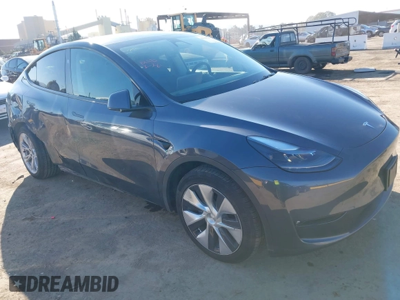 2023 Tesla Model Y Long Range with VIN 7SAYGAEE5PF964083, listed as a IAAI auction lot 41365919 with 26,008 mi miles and . Bid and sale history available at carsss.com. Image 1.