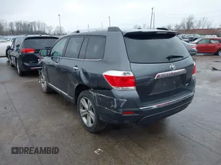 2012 Toyota Highlander Limited with VIN 5TDDK3EH6CS174295, listed as a IAAI auction lot 41680246 with 215,531 mi miles. Bid and sale history available at carsss.com. Image 3.