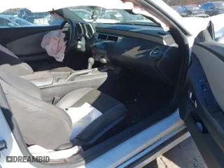 2015 Chevrolet Camaro LS with VIN 2G1FB1E38F9224055, listed as a IAAI auction lot 41259519 with NaN miles. Bid and sale history available at carsss.com. Image 5.