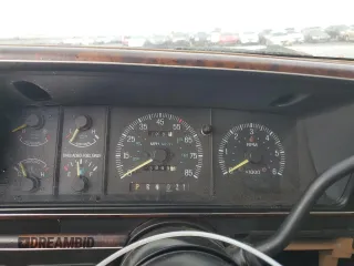 1991 Ford F-250 z VIN 1FTHX26G1MKB21130, wystawiony jako Copart lot #42222245 z przebiegiem 13 849 mil mil oraz Szkoda całkowita • Salvage title. Historia ofert i sprzedaży dostępna na DreamBid. Obrazek 9.