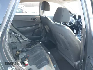 2019 Hyundai Kona SEL with VIN KM8K2CAAXKU318906, listed as a IAAI auction lot 41992237 with 101,964 mi miles. Bid and sale history available at carsss.com. Image 8.