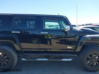2006 Hummer H3 with VIN 5GTDN136768275733, listed as a IAAI auction lot 41841767 with 91,113 mi miles. Bid and sale history available at carsss.com. Image 13.
