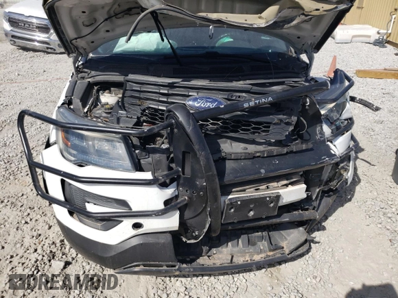 2016 Ford Utility Police Interceptor with VIN 1FM5K8AR4GGB43770, listed as a Copart auction lot 66730164 with 104,848 mi miles and Salvage Title. Bid and sale history available at carsss.com. Image 12.