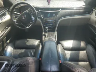 2013 Cadillac XTS Platinum z VIN 2G61V5S38D9204439, wystawiony jako Copart lot #53886495 z przebiegiem 89 940 mil mil oraz Szkody całkowita. Historia ofert i sprzedaży dostępna na DreamBid. Obrazek 8.