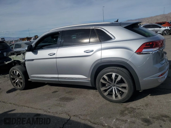 2021 Volkswagen Atlas SEL Premium R-Line with VIN 1V2FE2CAXMC206926, listed as a Copart auction lot 82925464 with 37,051 mi miles and Salvage title. Bid and sale history available at DreamBid. Image 2.