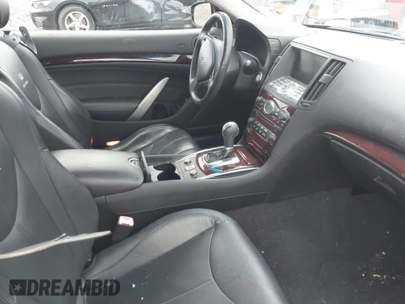 2011 Infiniti G37 with VIN JN1CV6FE8BM952456, listed as a IAAI auction lot 41384414 with 95,296 mi miles. Bid and sale history available at carsss.com. Image 5.