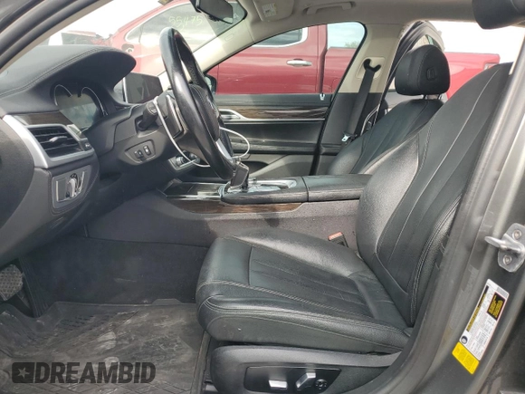 2019 BMW 7 Series 740i z VIN WBA7E2C50KB454532, wystawiony jako Copart lot #89005785 z przebiegiem 93 921 mil mil oraz Czysty tytuł • Clean title. Historia ofert i sprzedaży dostępna na DreamBid. Obrazek 7.