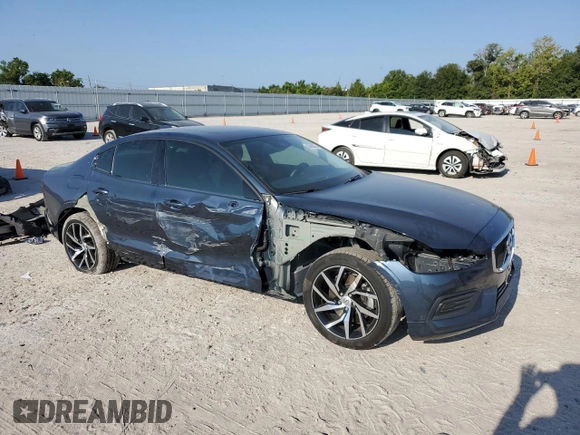 2020 Volvo S60 Momentum with VIN 7JR102FK6LG067109, listed as a Copart auction lot 63903023 with 23,696 mi miles. Bid and sale history available at carsss.com. Image 4.