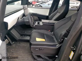 2024 Tesla Cybertruck with VIN 7G2CEHED3RA021099, listed as a Copart auction lot 47808765 with 0 mi miles and Salvage Title. Bid and sale history available at carsss.com. Image 7.