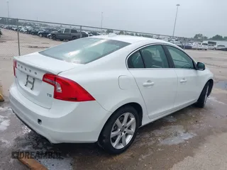 2016 Volvo S60 T5 Drive-E Premier with VIN YV126MFK9G2390547, listed as a IAAI auction lot 41908944 with 109,268 mi miles. Bid and sale history available at carsss.com. Image 4.