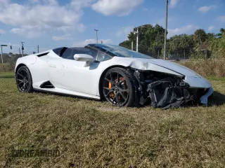 2020 Lamborghini Huracan z VIN ZHWUT5ZF5LLA15314, wystawiony jako Copart lot #58308943 z przebiegiem 11 958 mil mil oraz Szkody całkowita. Historia ofert i sprzedaży dostępna na DreamBid. Obrazek 4.
