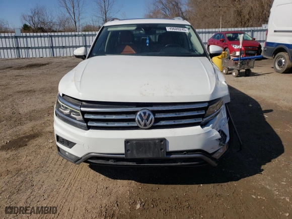 2018 Volkswagen Tiguan SEL Premium with VIN 3VV4B7AX7JM087184, listed as a Copart auction lot 49689245 with 133,942 mi miles and Salvage Title. Bid and sale history available at carsss.com. Image 5.