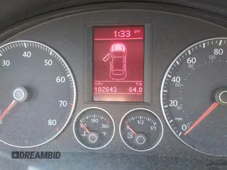 2008 Volkswagen Eos Turbo z VIN WVWBA71F68V026196, wystawiony jako IAAI lot #41238435 z przebiegiem 102 643 mil mil oraz . Historia ofert i sprzedaży dostępna na DreamBid. Obrazek 7.