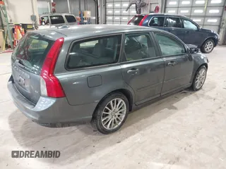 2010 Volvo V50 with VIN YV1382MW4A2521366, listed as a IAAI auction lot 41355960 with 242,749 mi miles. Bid and sale history available at carsss.com. Image 4.