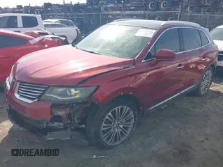 2016 Lincoln MKX Reserve z VIN 2LMTJ6LP5GBL67782, wystawiony jako IAAI lot #41773598 z przebiegiem 119 601 mil mil oraz . Historia ofert i sprzedaży dostępna na DreamBid. Obrazek 2.