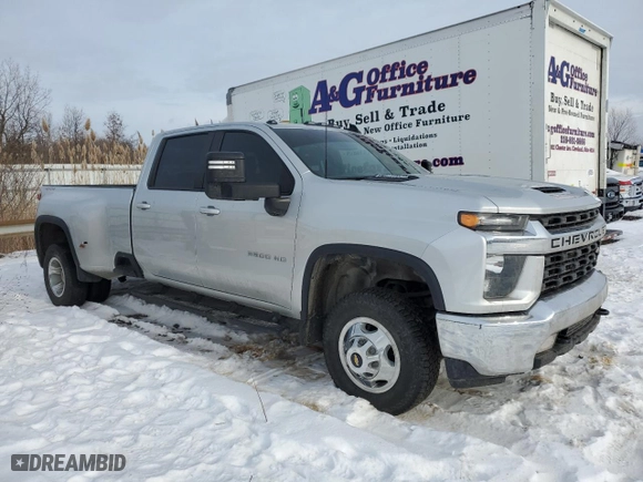 2022 Chevrolet Silverado 3500HD LT with VIN 1GC4YTEY9NF104999, listed as a Copart auction lot 42518285 with 82,840 mi miles and Salvage Title. Bid and sale history available at carsss.com. Image 4.