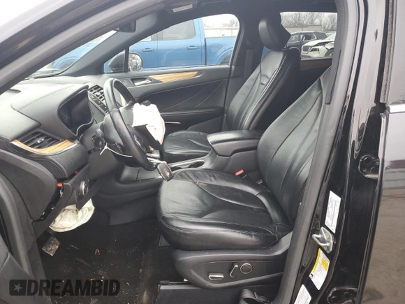 2016 Lincoln MKC Select with VIN 5LMCJ2D97GUJ05712, listed as a Copart auction lot 86733704 with 133,658 mi miles and Salvage title. Bid and sale history available at DreamBid. Image 7.