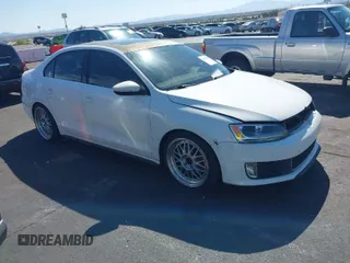 2014 Volkswagen Jetta GLI Autobahn with VIN 3VW5T7AJ8EM367002, listed as a IAAI auction lot 42032055 with 186,301 mi miles and . Bid and sale history available at DreamBid. Image 1.