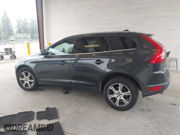 2013 Volvo XC60 T6 z VIN YV4902DZ3D2411993, wystawiony jako IAAI lot #42415587 z przebiegiem 95 303 mil mil oraz . Historia ofert i sprzedaży dostępna na DreamBid. Obrazek 14.