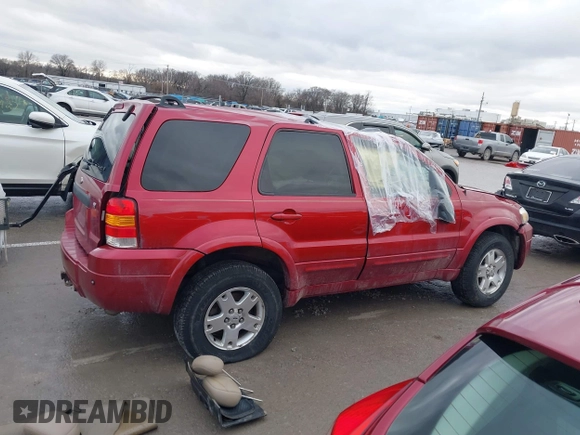 2007 Ford Escape Limited with VIN 1FMCU94147KA24935, listed as a IAAI auction lot 41374921 with 111,512 mi miles. Bid and sale history available at carsss.com. Image 14.