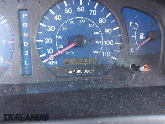 2001 Toyota Sienna LE with VIN 4T3ZF13C21U369974, listed as a IAAI auction lot 41821093 with 208,354 mi miles. Bid and sale history available at carsss.com. Image 7.