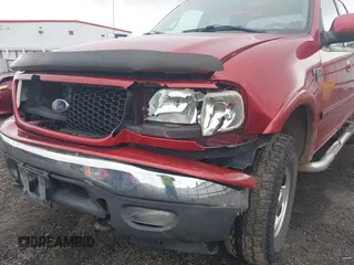 2002 Ford F-150 XLT with VIN 1FTRW08L32KB89593, listed as a IAAI auction lot 41925268 with 178,019 mi miles. Bid and sale history available at carsss.com. Image 6.