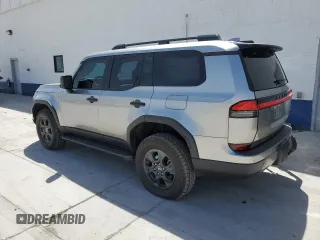2024 Lexus GX 550 Premium z VIN JTJTBCDX5R5008785, wystawiony jako Copart lot #56320615 z przebiegiem 9 000 mil mil oraz Szkoda całkowita • Salvage title. Historia ofert i sprzedaży dostępna na DreamBid. Obrazek 2.