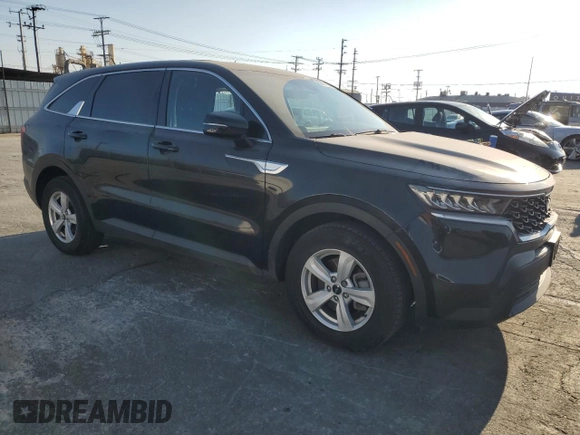2022 Kia Sorento LX with VIN 5XYRG4LC7NG138989, listed as a Copart auction lot 86433634 with 36,268 mi miles and Salvage Title. Bid and sale history available at carsss.com. Image 4.