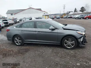 2019 Hyundai Sonata Sport with VIN 5NPE34AF2KH809108, listed as a IAAI auction lot 41476719 with 111,041 mi miles. Bid and sale history available at carsss.com. Image 13.