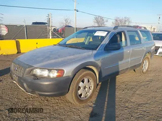 2001 Volvo V70 with VIN YV1SZ58DX11023987, listed as a IAAI auction lot 41371491 with 261,340 mi miles and . Bid and sale history available at DreamBid. Image 2.
