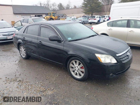 2006 Toyota Avalon XL with VIN 4T1BK36B86U073711, listed as a IAAI auction lot 41805086 with 158,044 mi miles and . Bid and sale history available at carsss.com. Image 1.
