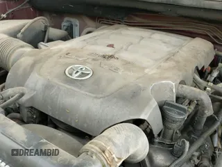 2007 Toyota Tundra SR5 с VIN 5TBDV54137S476245, выставлен на аукционе IAAI как лот 43037462 с пробегом 198 691 миль миль и . История ставок и продаж доступна на DreamBid. Изображение 19.