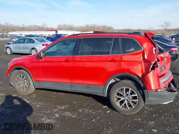 2019 Volkswagen Tiguan SE with VIN 3VV2B7AX9KM136359, listed as a IAAI auction lot 41426441 with 140,891 mi miles and . Bid and sale history available at DreamBid. Image 14.