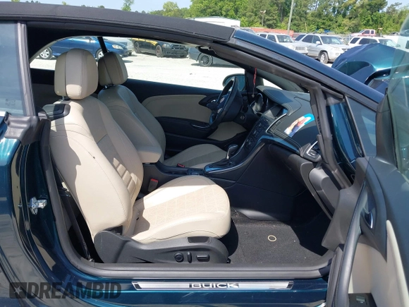 2018 Buick Cascada Sport Touring z VIN W04WJ3N5XJG085431, wystawiony jako IAAI lot #42129756 z przebiegiem 24 364 mil mil oraz . Historia ofert i sprzedaży dostępna na DreamBid. Obrazek 5.
